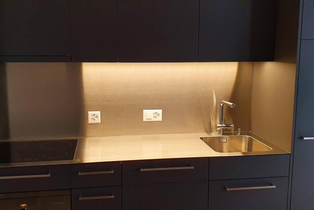 2.5 Room Apartment In Center Of Flims. Ski In/Out ภายนอก รูปภาพ